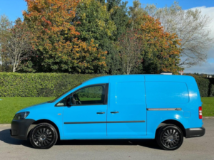 2013 Volkswagen Caddy 1.6 Tdi C20 Startline L1 H1 4dr in Blue — image 4