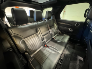 2020 Land Rover Discovery 2.0 Sd4 Hse Luxury Auto 4WD Euro 6 (s/s) 5dr in Silver — image 5