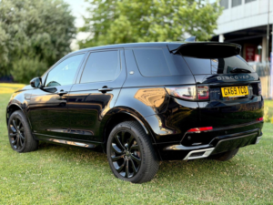 2019 Land Rover Discovery Sport 2.0 D150 Mhev R-Dynamic Se Auto 4WD Euro 6 (s/s) 5dr in Black — image 3