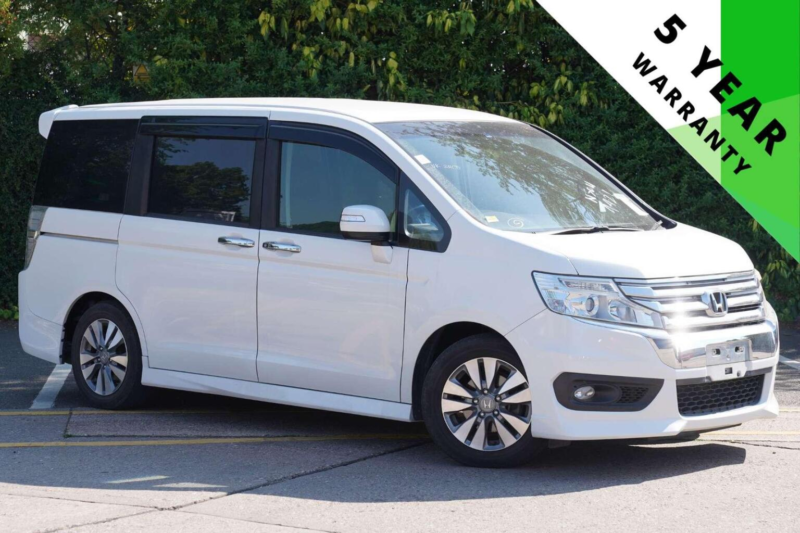 2012 Honda Stepwagon 2.0 Spada Z Inter Navi Selection 5dr 8 Seats in White — image 1