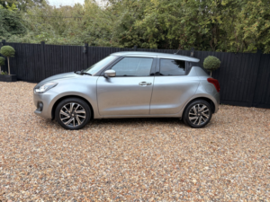 2022 Suzuki Swift 1.2 Dualjet Mhev Sz5 in Silver — image 2