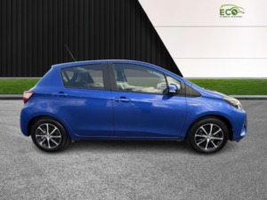 2018 Toyota Yaris 1.5 Vvt-H Icon Tech in Blue — image 5