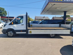 2018 Ford Transit 350 Ecoblue 2.0 2dr Dropside Manual Diesel in White — image 6