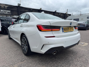 2019 BMW 3 Series 2.0 330e 12kwh M Sport Auto Euro 6 (s/s) 4dr in White — image 5