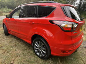 2019 Ford Kuga 2.0 Tdci*st-Line*6spd-7service-2kys-Ulez-Lowtax**stunning Vehicle** in Red — image 4