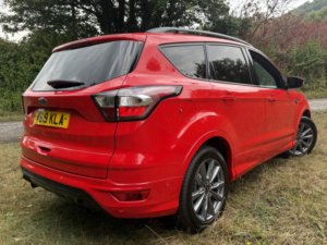 2019 Ford Kuga 2.0 Tdci*st-Line*6spd-7service-2kys-Ulez-Lowtax**stunning Vehicle** in Red — image 6