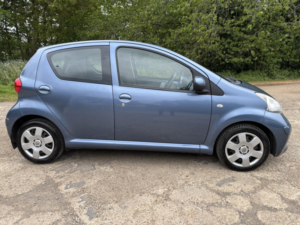 2008 Toyota Aygo 1.0 Vvt-I Blue in Blue — image 2