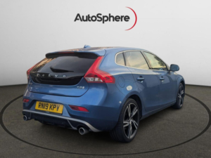 2019 Volvo V40 2.0 T2 R-Design Edition Euro 6 (s/s) 5dr in Blue — image 2