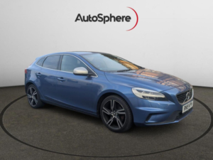 2019 Volvo V40 2.0 T2 R-Design Edition Euro 6 (s/s) 5dr in Blue — image 4