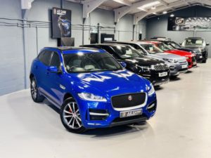 2018 Jaguar F-Pace 2.0 D240 R-Sport in Blue — image 5