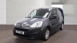 2017 Citroen Berlingo 1.6 Bluehdi 850 Enterprise L1 5dr in Grey — image 2