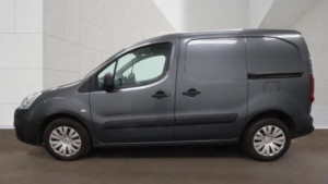 2017 Citroen Berlingo 1.6 Bluehdi 850 Enterprise L1 5dr in Grey — image 3
