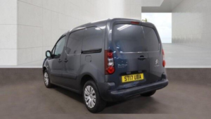 2017 Citroen Berlingo 1.6 Bluehdi 850 Enterprise L1 5dr in Grey — image 4