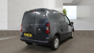2017 Citroen Berlingo 1.6 Bluehdi 850 Enterprise L1 5dr in Grey — image 6