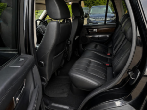 2013 Land Rover Range Rover Sport 3.0 Sd V6 Hse Black in Black — image 4