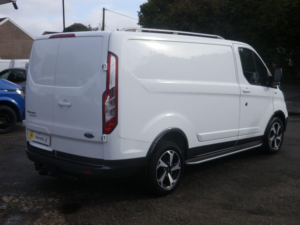 2021 Ford Transit Custom 2.0 Transit Custom Active Van 300 L1 2.0l Ecoblue 130ps Fwd 6 Speed Manual in White — image 6