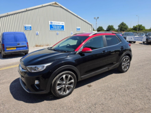 2018 Kia Stonic 1.0 T-Gdi First Edition Euro 6 (s/s) 5dr in Black — image 3