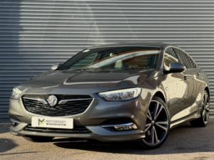 2017 Vauxhall Insignia 2.0 Turbo D Blueinjection Sri Vx Line Nav in Grey — image 2