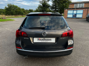 2012 Vauxhall Astra 2.0 Astra Sri Cdti Auto 5dr in Grey — image 6
