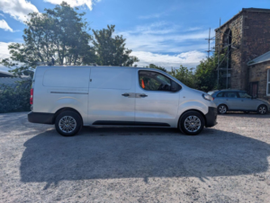 2020 Peugeot Expert 2.0 Bluehdi 1400 Professional Long Panel Van Lwb Euro 6 (s/s) 6dr in Silver — image 2
