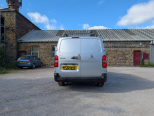 2020 Peugeot Expert 2.0 Bluehdi 1400 Professional Long Panel Van Lwb Euro 6 (s/s) 6dr in Silver — image 4