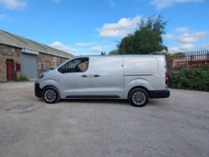 2020 Peugeot Expert 2.0 Bluehdi 1400 Professional Long Panel Van Lwb Euro 6 (s/s) 6dr in Silver — image 6