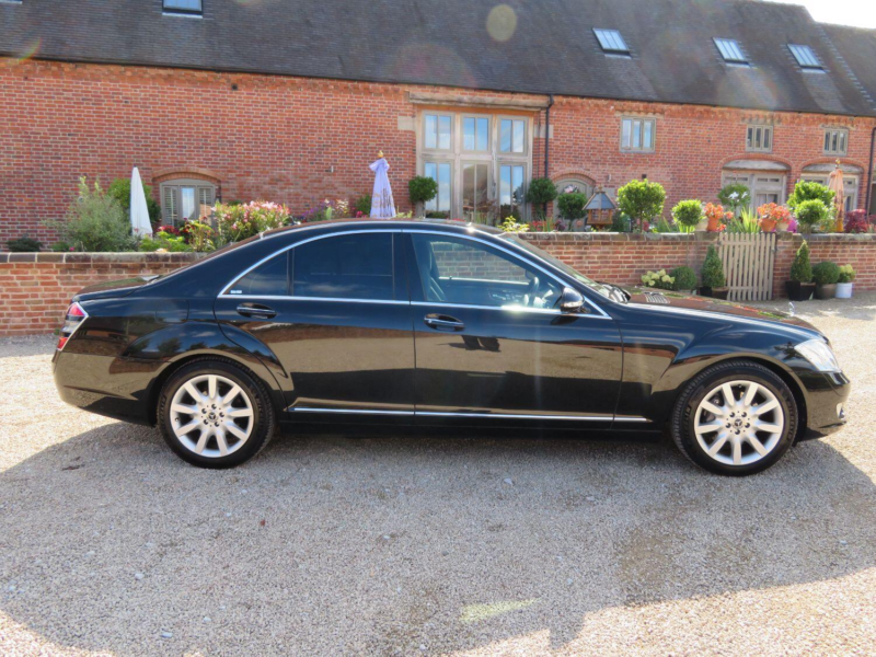 2008 Mercedes-Benz S Class S350 V6 W221 in Black — image 1