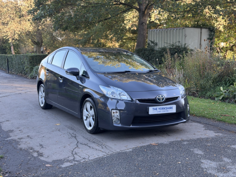 2010 Toyota Prius 1.8 Vvt-H T Spirit in Grey — image 1