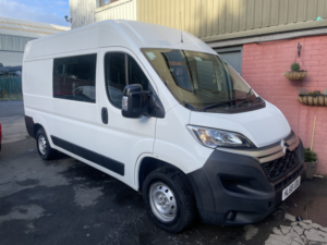 2026 Citroen Relay 2.2 Hdi 35 Enterprise Crewcab in White — image 2