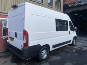 2026 Citroen Relay 2.2 Hdi 35 Enterprise Crewcab in White — image 5