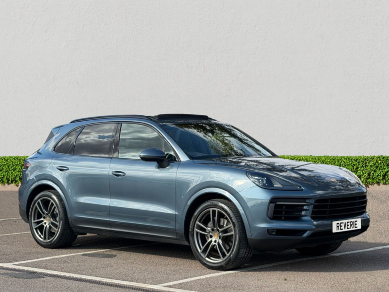 2018 Porsche Cayenne 3.0t V6 SUV 5dr Petrol Tiptronics 4WD Euro 6 (s/s) (340 Ps) in Blue — image 1
