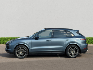 2018 Porsche Cayenne 3.0t V6 SUV 5dr Petrol Tiptronics 4WD Euro 6 (s/s) (340 Ps) in Blue — image 4