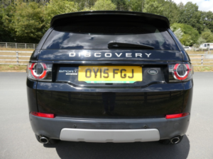 2015 Land Rover Discovery Sport 2.2 Sd4 Hse SUV 5dr Diesel Auto 4WD Euro 5 (s/s) (190 Ps) in Black — image 4