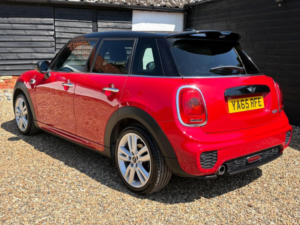 2015 MINI Hatch 1.5 Cooper Euro 6 (s/s) 5dr in Red — image 4