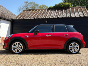 2015 MINI Hatch 1.5 Cooper Euro 6 (s/s) 5dr in Red — image 5