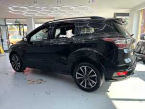 2017 Ford Kuga 2.0 Tdci Ecoblue St-Line Euro 6 (s/s) 5dr in Black — image 4