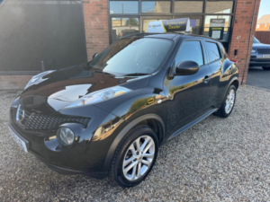 2012 Nissan Juke 1.6 Tekna Euro 5 (s/s) 5dr in Black — image 2