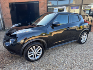 2012 Nissan Juke 1.6 Tekna Euro 5 (s/s) 5dr in Black — image 3