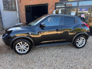 2012 Nissan Juke 1.6 Tekna Euro 5 (s/s) 5dr in Black — image 4