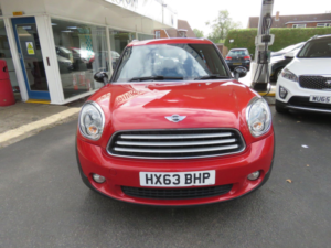 2013 MINI Countryman 2.0 Cooper D Auto All4 Euro 5 5dr in Red — image 2