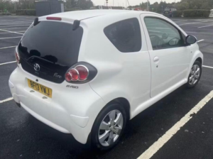 2013 Toyota Aygo 1.0 Vvt-I Fire Euro 5 3dr in White — image 2