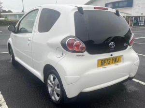 2013 Toyota Aygo 1.0 Vvt-I Fire Euro 5 3dr in White — image 5