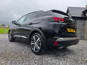 2017 Peugeot 3008 2.0 Bluehdi Gt SUV 5dr Diesel Eat Auto 6spd Euro 6 (s/s) (180 Ps) in Black — image 4