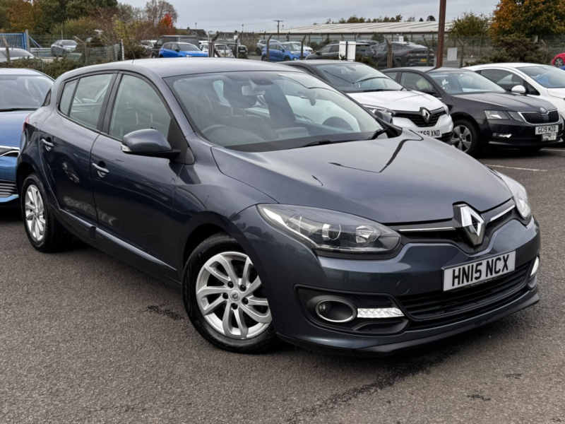 2015 Renault Megane 1.5 Dynamique Tomtom Energy Dci 110 Stop & Start in Grey — image 1