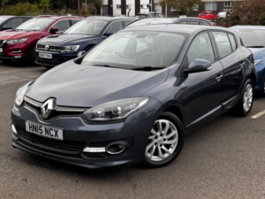 2015 Renault Megane 1.5 Dynamique Tomtom Energy Dci 110 Stop & Start in Grey — image 3