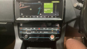 2019 Jaguar F-Pace 2.0 D180 Prestige Auto AWD Euro 6 (s/s) 5dr in Blue — image 6