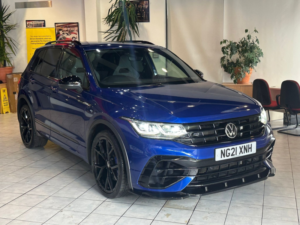 2021 Volkswagen Tiguan 2.0 Tsi R in Blue — image 2