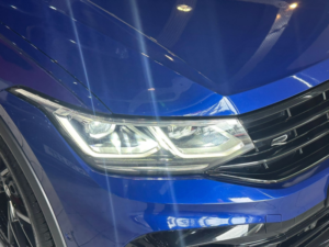 2021 Volkswagen Tiguan 2.0 Tsi R in Blue — image 3