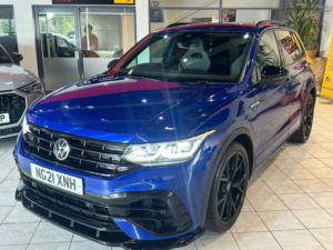 2021 Volkswagen Tiguan 2.0 Tsi R in Blue — image 6