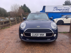 2018 MINI Hatch 1.5 Cooper Euro 6 (s/s) 3dr in Blue — image 2